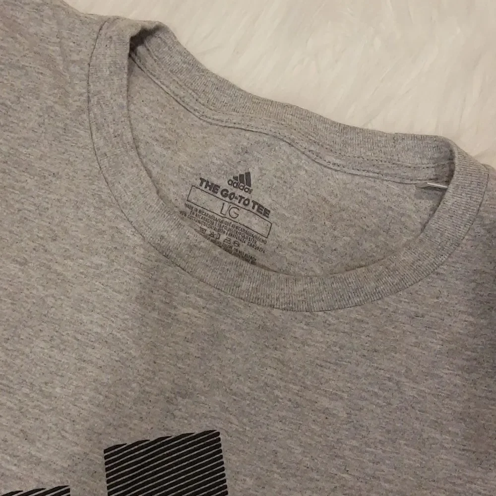 ADIDAS The Go To Tee Gray Size Large Mens